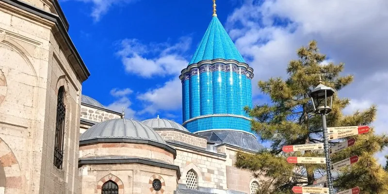 Mevlana türbesi